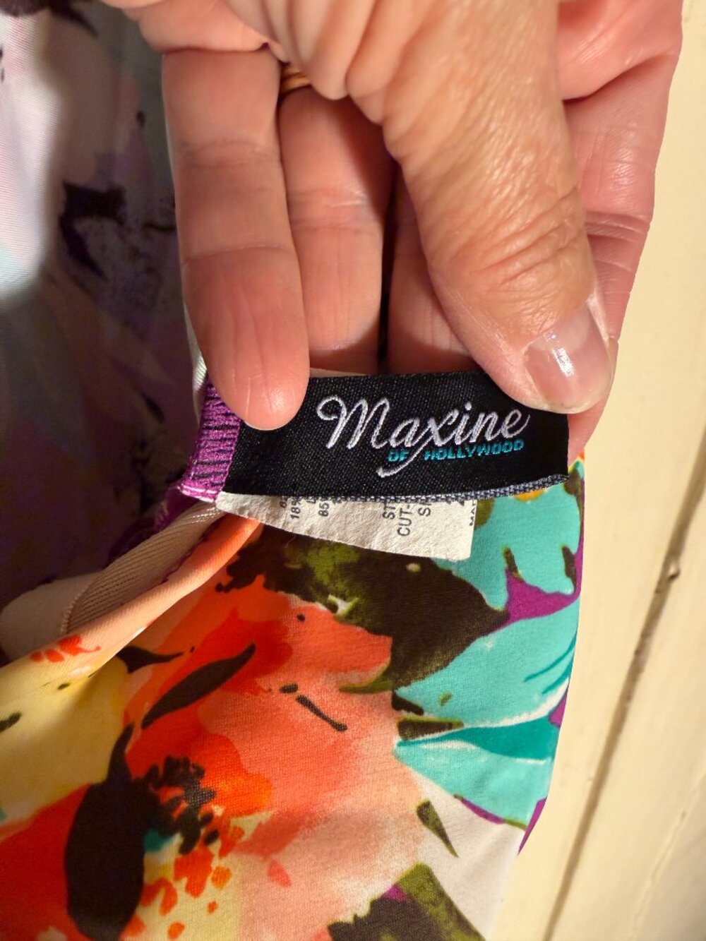 Maxine of Hollywood Spring Bouquet Empire Swim Dress Sz 24 - Picture 8 of 8